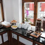 Schmales Haus Hotel 2*