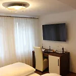 Schmales Haus Hotel
