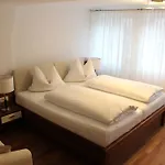 Hotel Schmales Haus