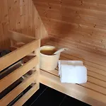 Hotel Schmales Haus 2*