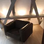 Schmales Haus 2*