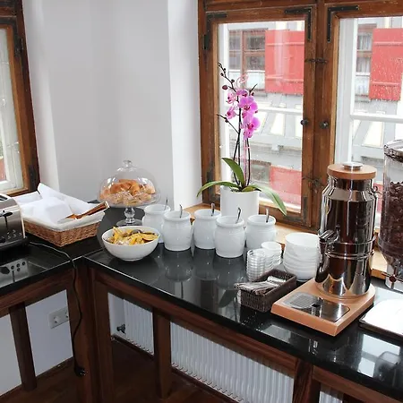 Schmales Haus Hotel 2*