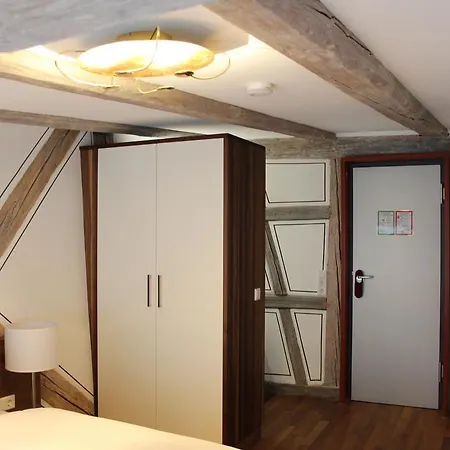 Schmales Haus 2* Ulm