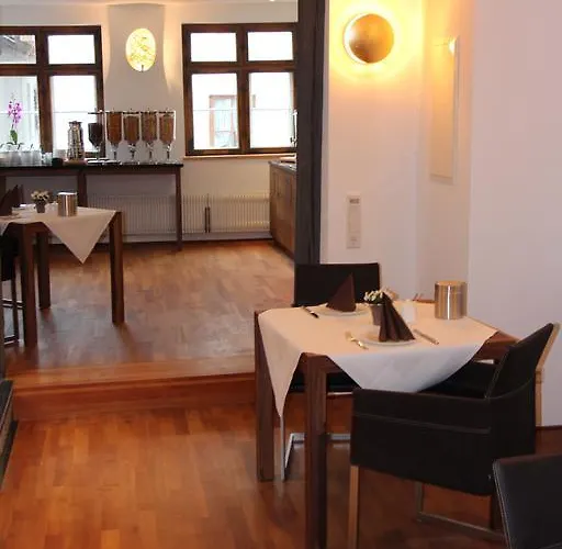 Schmales Haus Ξενοδοχείο 2*