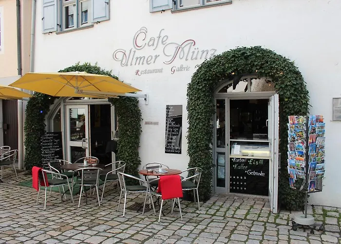 מלון Schmales Haus אולם